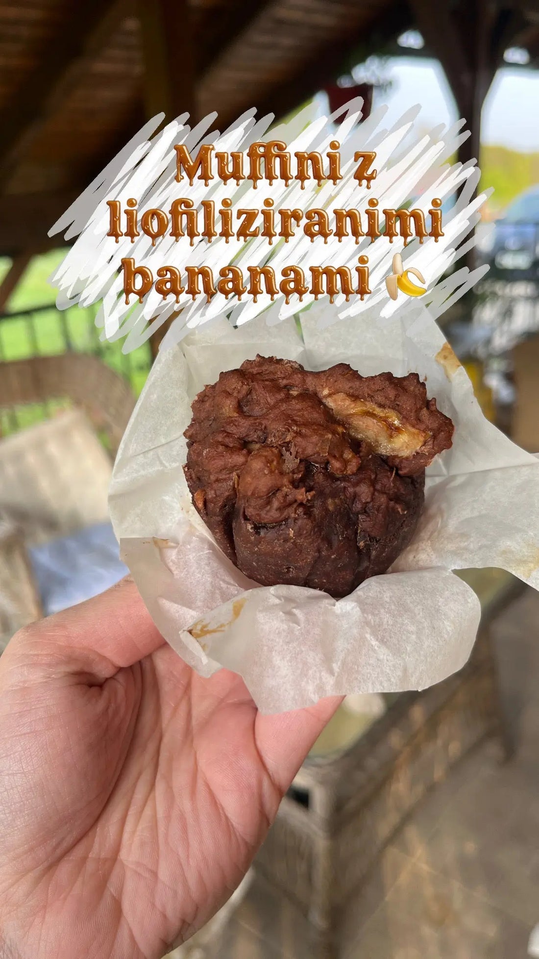 Banana Bread z liofiliziranimi bananami v obliki mafinov