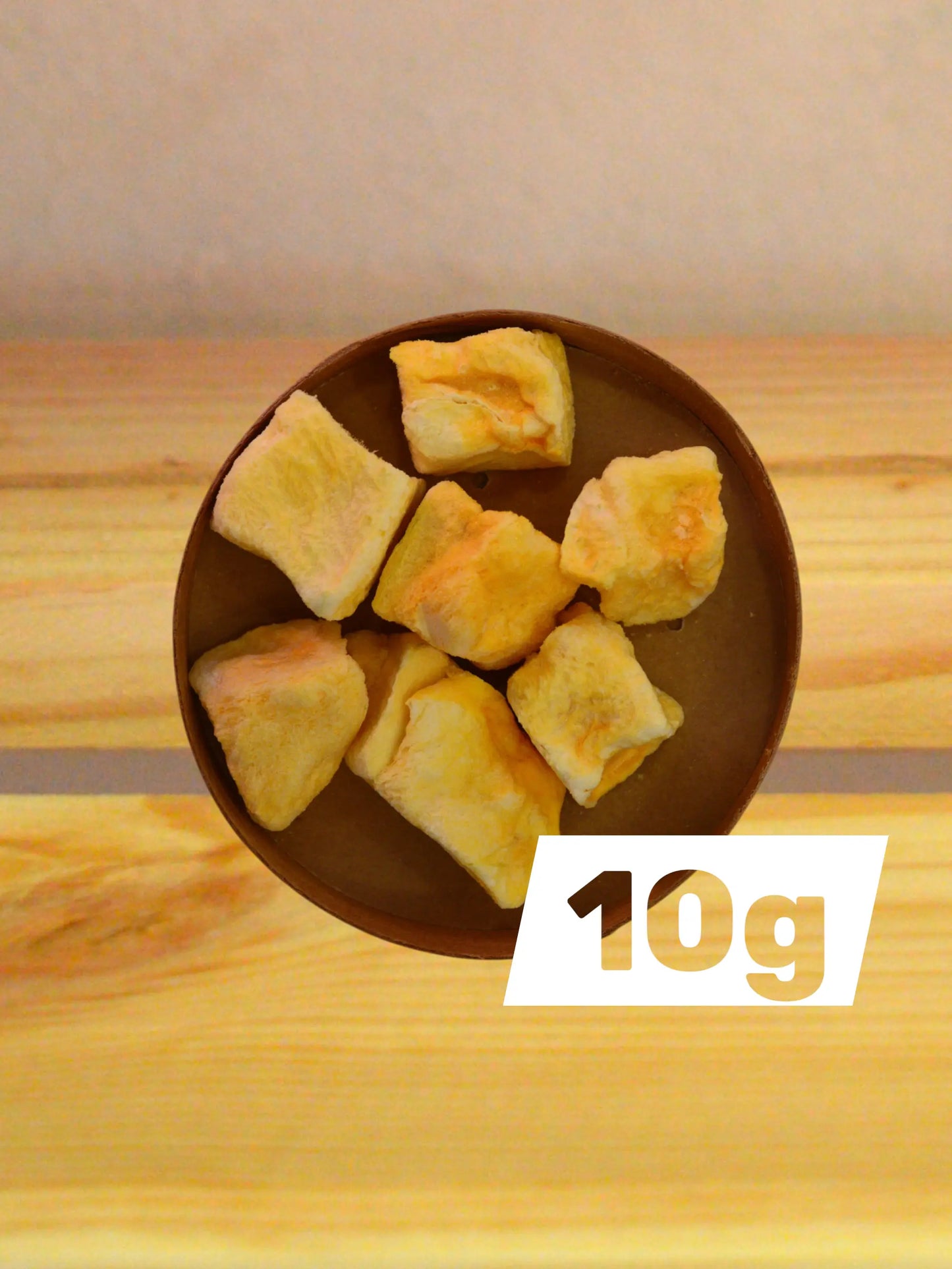 Liofiliziran mango v rinfuzi Majini hrustljavčki