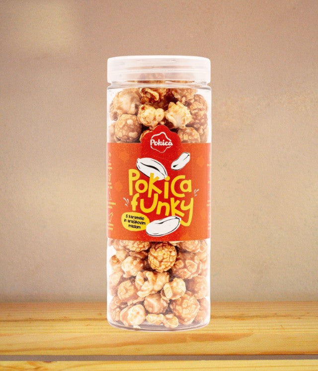 Pokica Funky s karamelo in arašidovim maslom