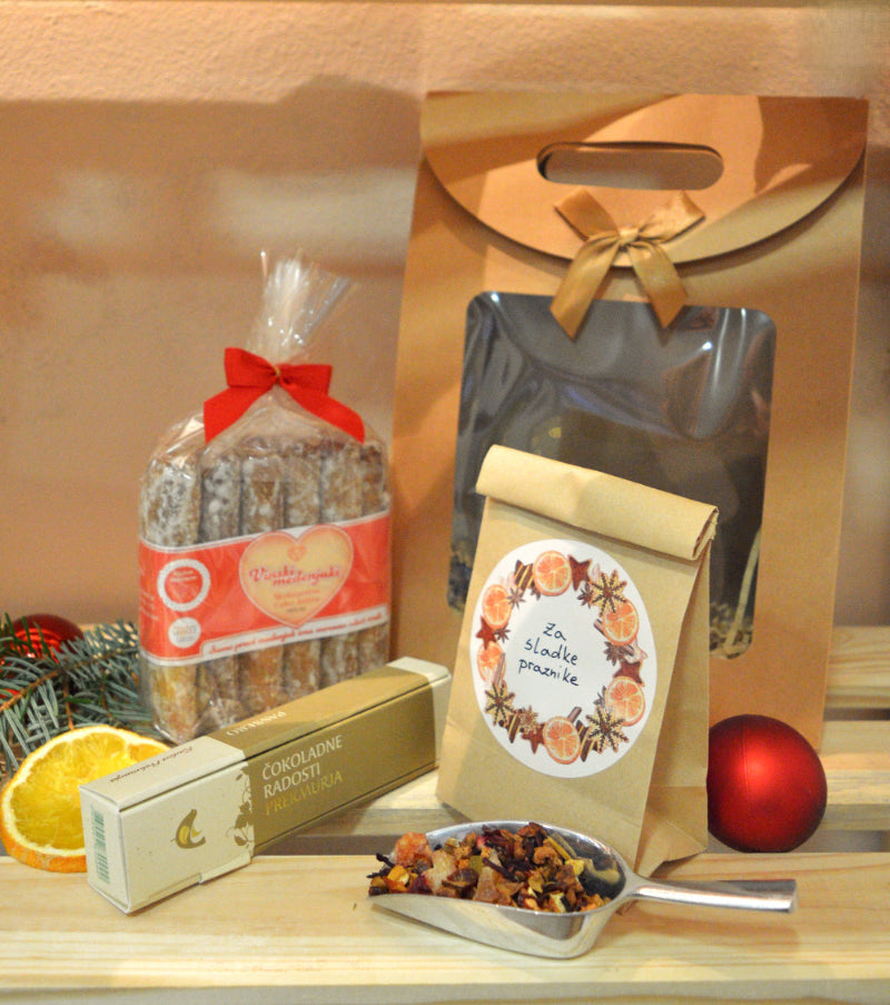 Praznični darilni paket Sladki prazniki