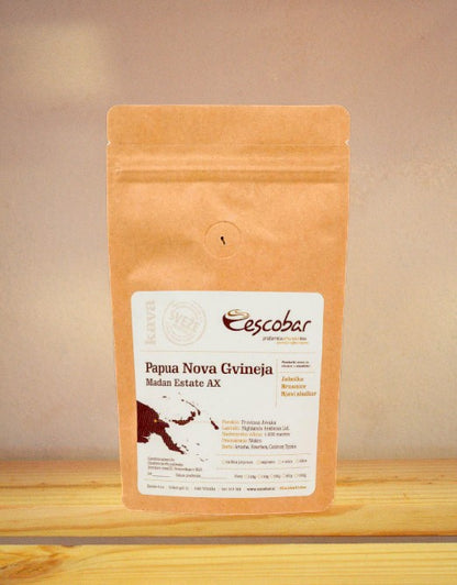Specialty kava s poreklom Papua Nova Gvineja s pookusi jabolka, brusnice in rjavega sladkorja